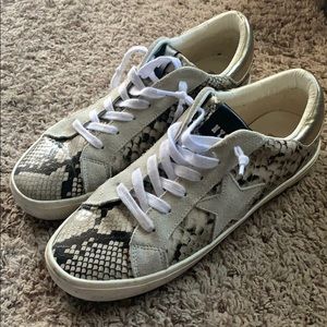 Steve Madden Sneakers